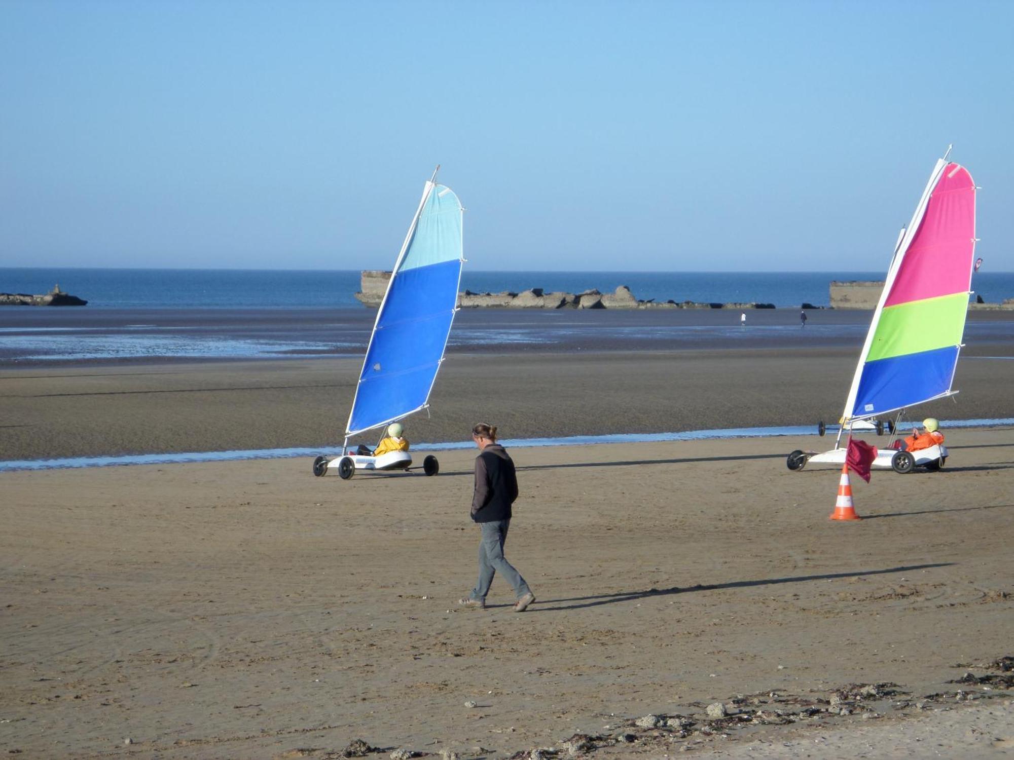 Gîtes Arromanches ou Bord de Mer PMR Asnelles Extérieur photo